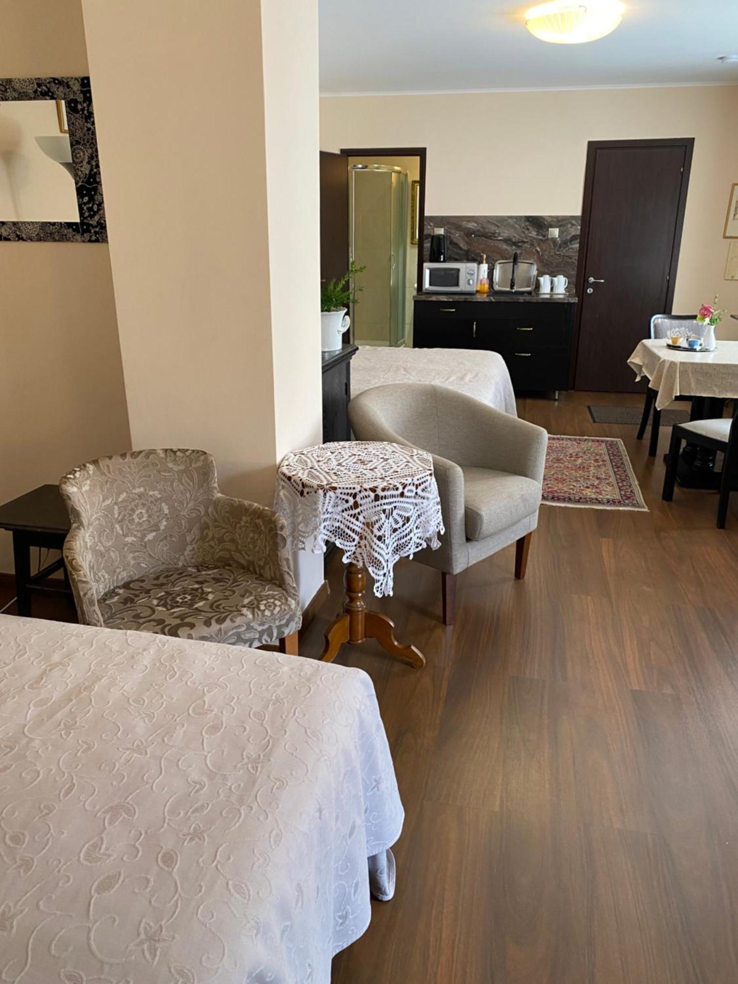 Mandula Haz Hotell Veszprém Eksteriør bilde