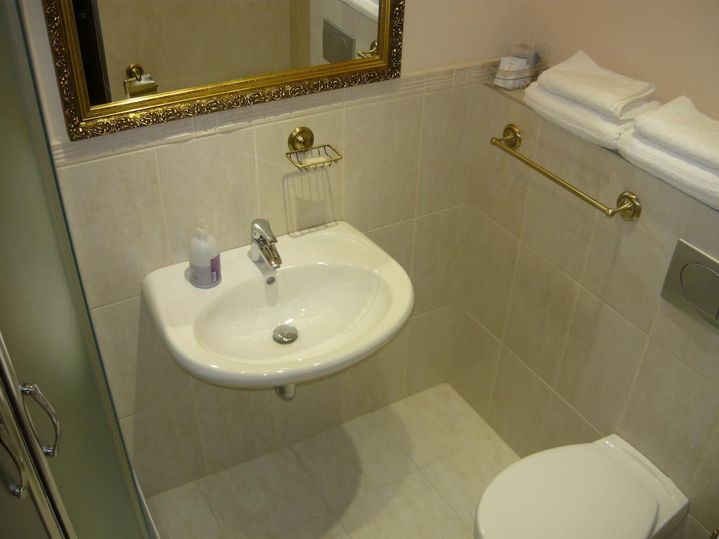 Mandula Haz Hotell Veszprém Rom bilde